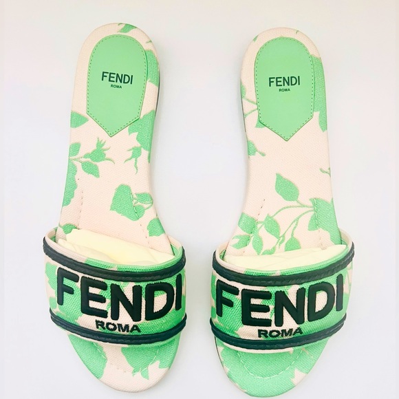 🔥FENDI Floral Sandals - Picture 4 of 7